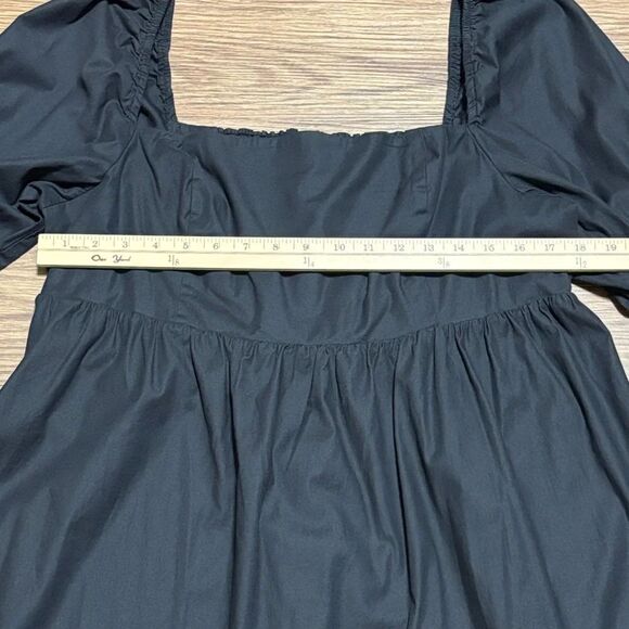 🔥🔥🔥Reformation Elegant Black Garment Size: 16🔥🔥🔥 - Picture 3 of 7